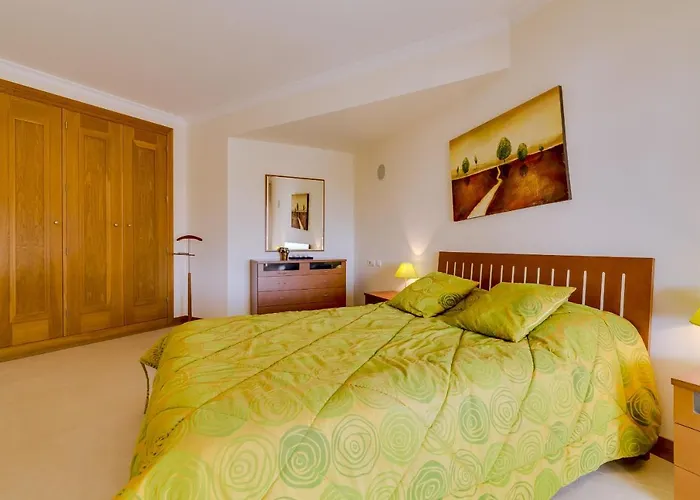 Avelas - Modern - *