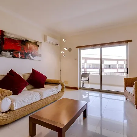 Avelas - Modern -