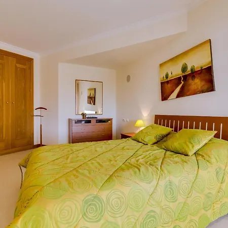 Avelas - Modern - *